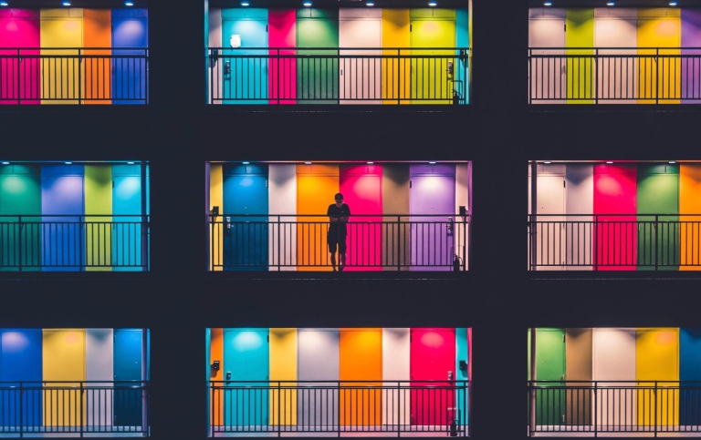 Genre photo for an interview with Airi Lampinen on the sharing economy: colourful doors of building.